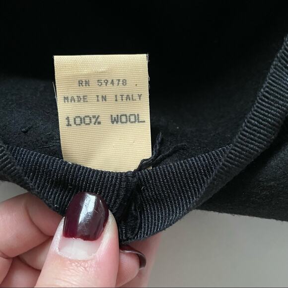 Vintage Felted Wool Cloche Hat Ribbon Bow Trim Made in Italy Black EUC